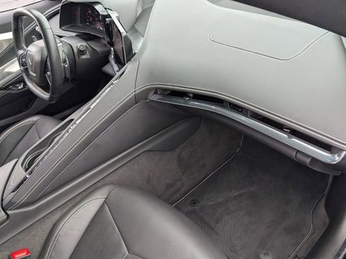 Used 2020 Chevrolet Corvette Stingray w/ 2LT Preferred Equipment Group image 17