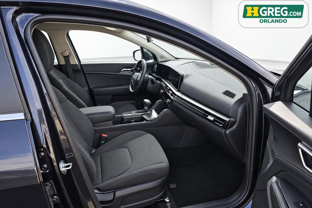 Used 2026 Kia Sportage LX AWD/4WD image 10