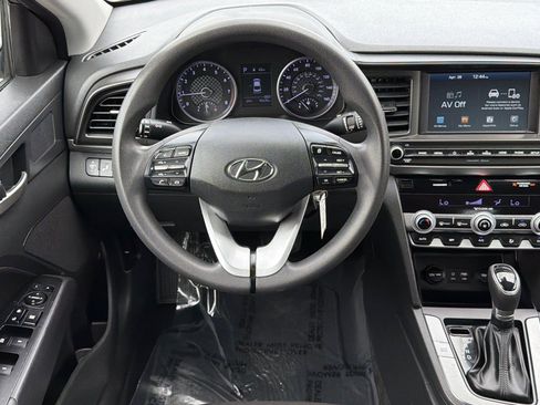 Used 2020 Hyundai Elantra SEL w/ Cargo Package (C1) FWD image 16