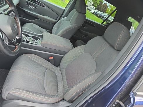 Used 2023 Honda Pilot Sport image 10