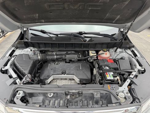 Used 2017 GMC Acadia SLE FWD image 24