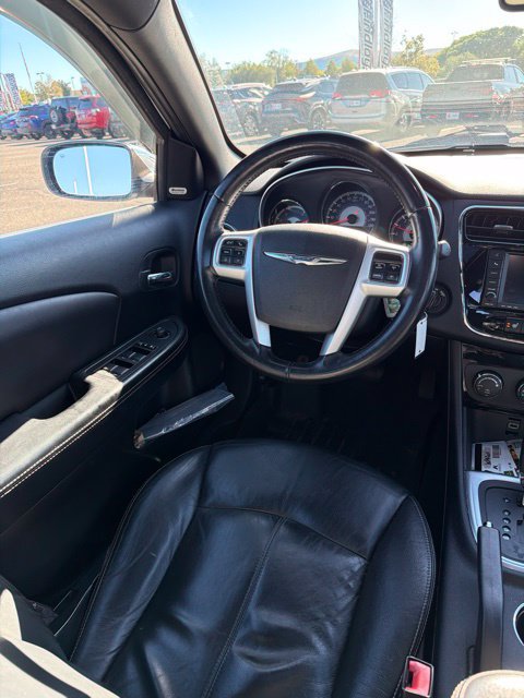 Used 2011 Chrysler 200 Limited FWD image 11