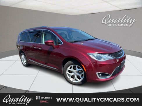 Used 2020 Chrysler Pacifica Touring-L Plus w/ Tire & Wheel Group FWD image 1