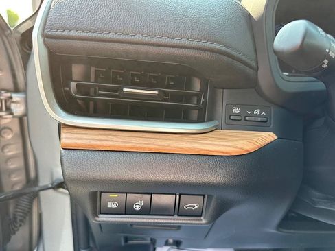 Used 2024 Toyota Grand Highlander AWD image 19