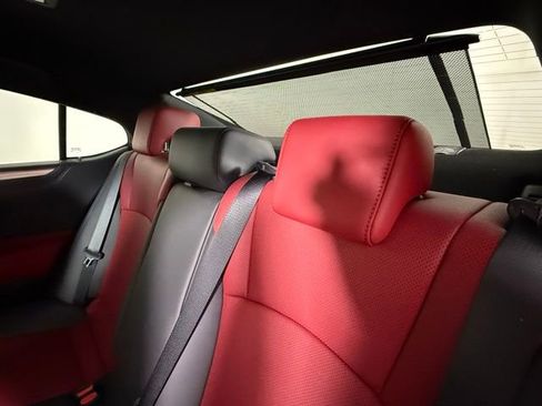 Used 2024 Lexus ES 300h F Sport image 33