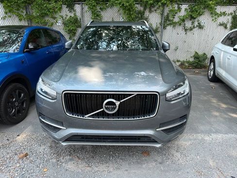Used 2018 Volvo XC90 T6 Momentum w/ Convenience Package AWD/4WD image 2