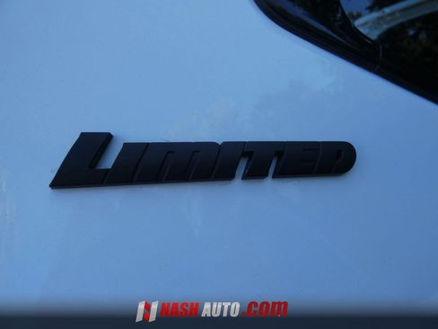 Used 2024 Toyota Tundra Limited AWD/4WD image 70
