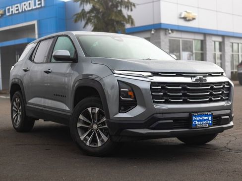 New 2026 Chevrolet Equinox LT w/ Convenience Package II image 1