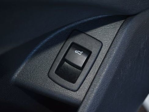 Used 2018 BMW X1 xDrive28i w/ Convenience Package image 16