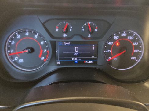 Used 2019 Chevrolet Camaro LT RWD image 23