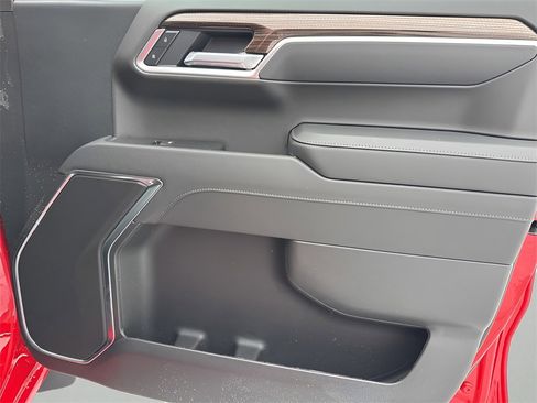 New 2026 Chevrolet Silverado 1500 LT image 9