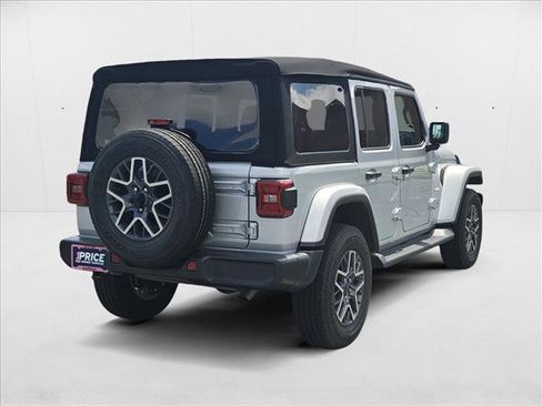 Used 2024 Jeep Wrangler Sahara image 5