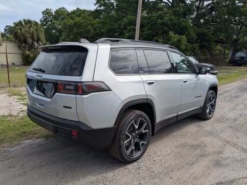 New 2026 Jeep Cherokee Overland image 3