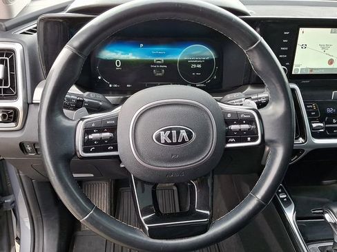 Used 2021 Kia Sorento SX image 18