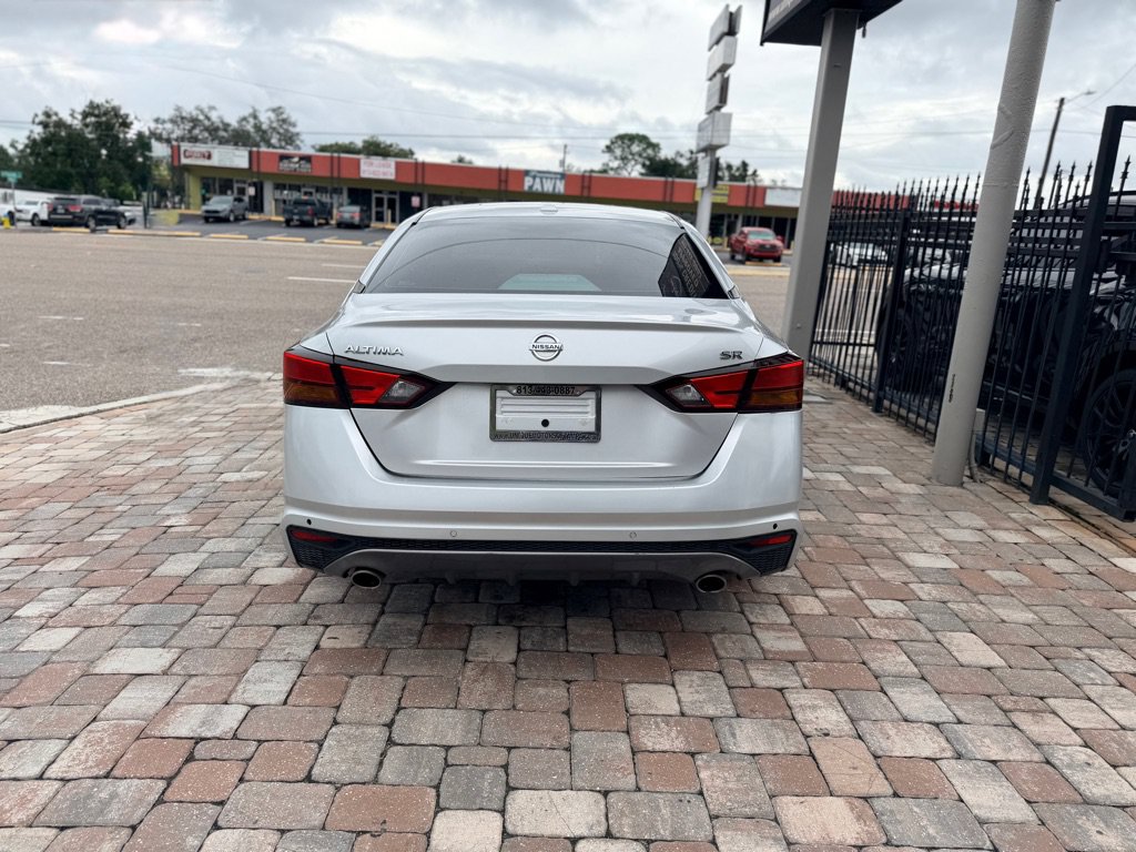 Used 2020 Nissan Altima 2.5 SR FWD image 6