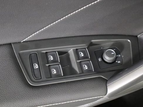 Used 2024 Volkswagen Tiguan SE R-Line AWD/4WD image 21