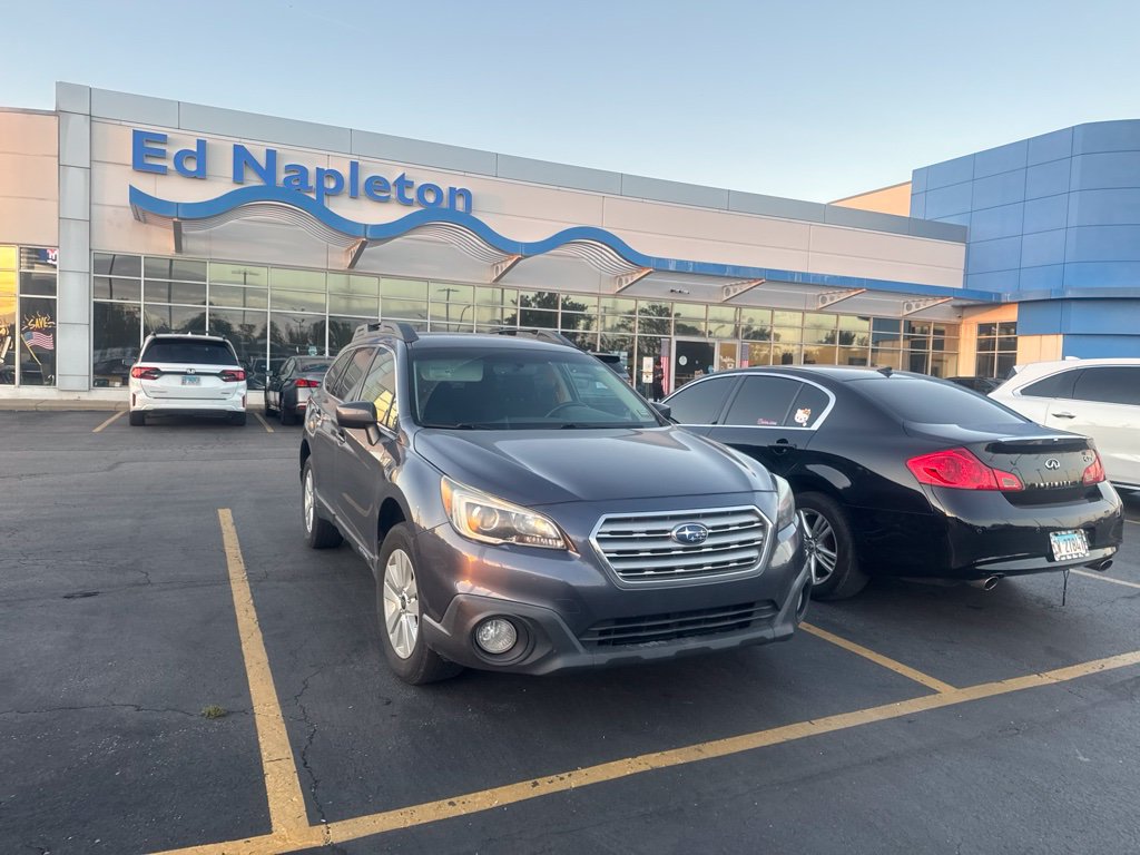 Used 2017 Subaru Outback 2.5i Premium AWD/4WD image 3