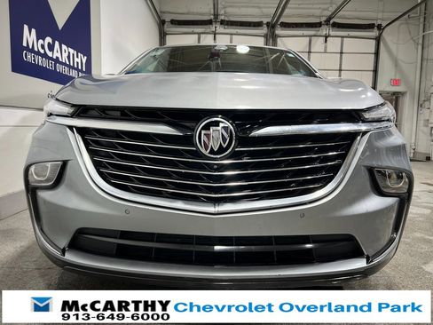 Used 2024 Buick Enclave Premium image 10