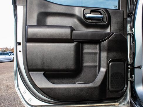 Used 2024 Chevrolet Silverado 1500 Custom image 11