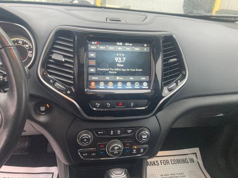 Used 2021 Jeep Cherokee Limited w/ Trailer Tow Group image 22