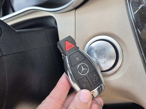 Certified 2018 Mercedes-Benz GLC 300 image 25