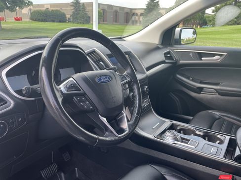 Used 2019 Ford Edge SEL w/ Equipment Group 201A AWD/4WD image 15