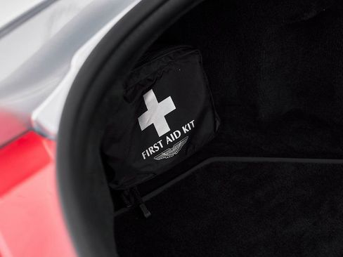 Used 2023 Aston Martin V12 Vantage image 25