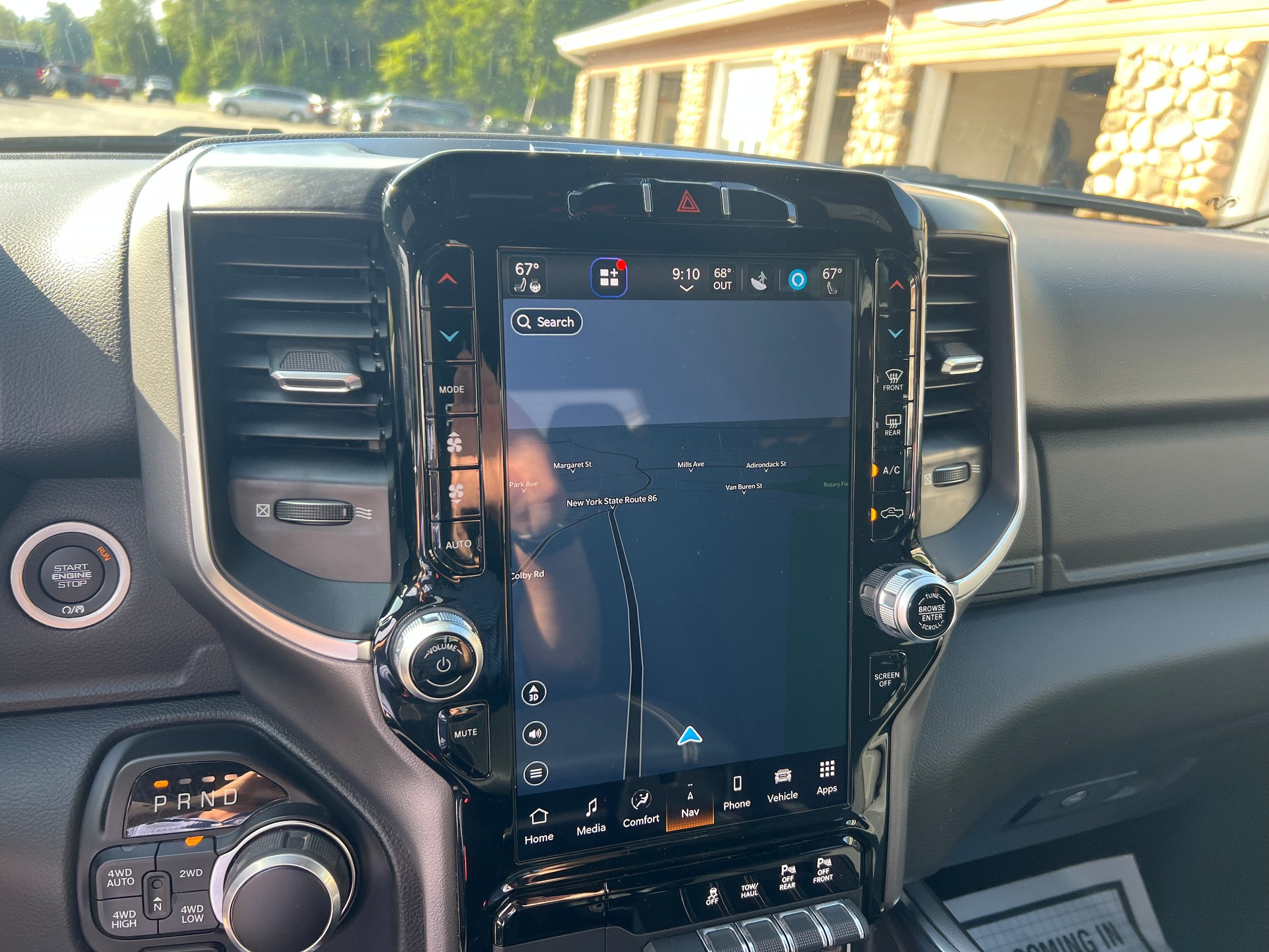 Used 2024 RAM 1500 Big Horn AWD/4WD image 17