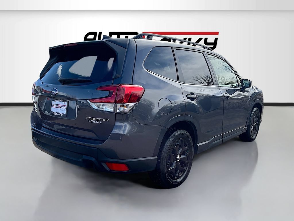Used 2024 Subaru Forester Premium AWD/4WD image 7