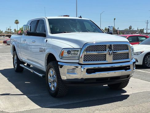 Used 2016 RAM 2500 Laramie w/ Convenience Group AWD/4WD image 9