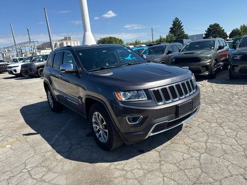 Used 2015 Jeep Grand Cherokee Limited w/ Trailer Tow Group IV AWD/4WD image 4