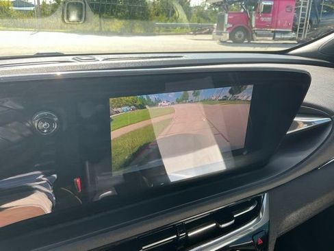Used 2026 Buick Envista Avenir FWD image 29
