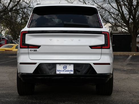 New 2025 Volvo EX90 Plus image 6