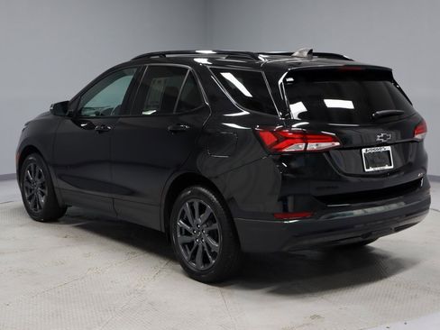 Used 2022 Chevrolet Equinox RS w/ Infotainment Package image 10