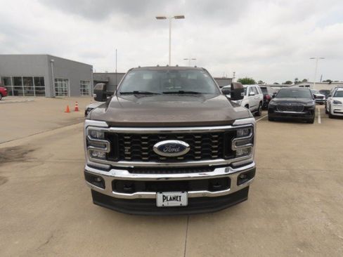 Used 2023 Ford F350 Lariat w/ Lariat Ultimate Package AWD/4WD image 4