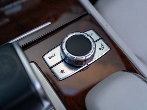 Used 2016 Mercedes-Benz SL 63 AMG image 37