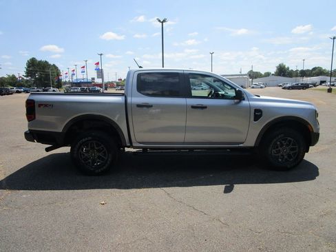 Used 2024 Ford Ranger XLT w/ FX4 Off-Road Package image 6