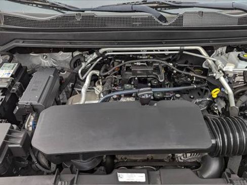 Used 2023 Chevrolet Colorado W/T RWD image 29