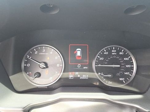 Used 2025 Subaru Outback Onyx Edition image 12