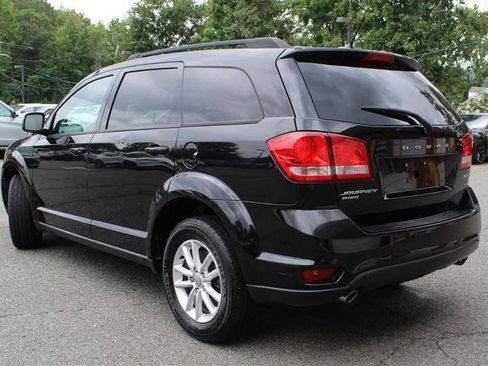 Used 2014 Dodge Journey SXT w/ Flexible Seating Group AWD/4WD image 3