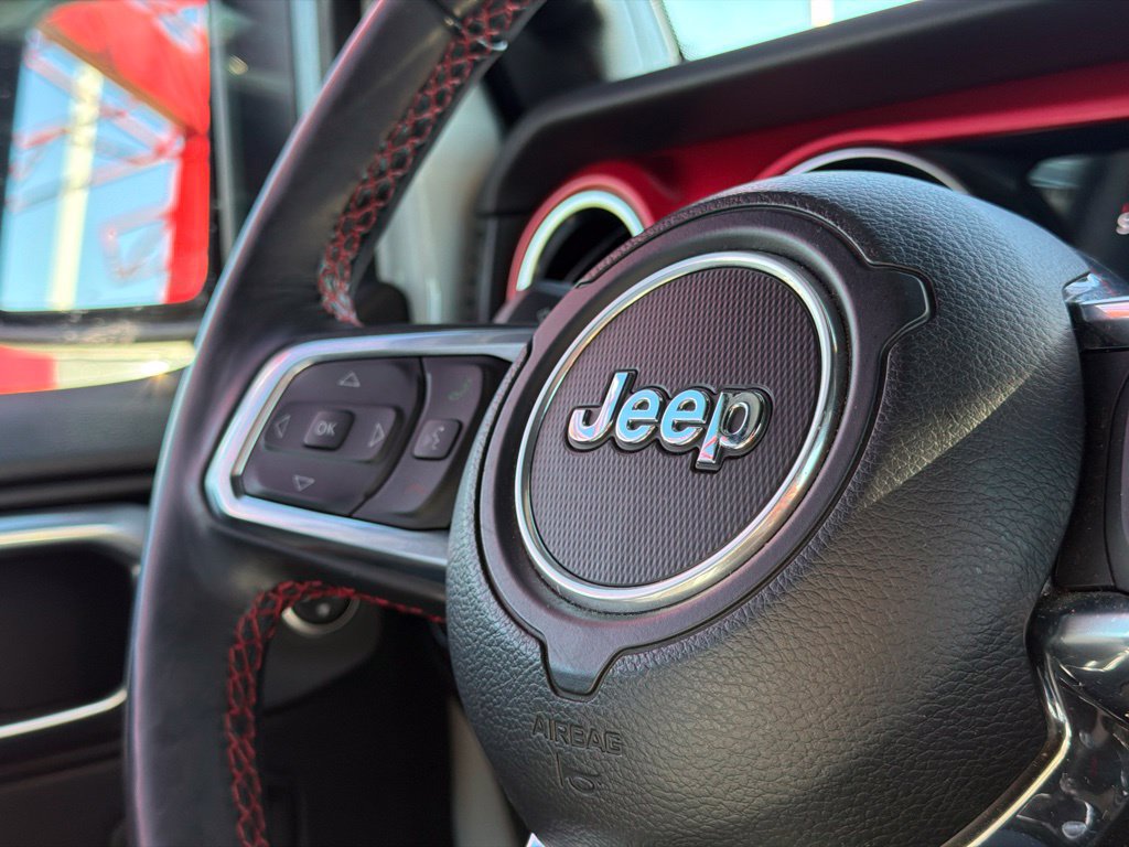 Used 2023 Jeep Wrangler Unlimited Rubicon w/ LED Lighting Group AWD/4WD image 26
