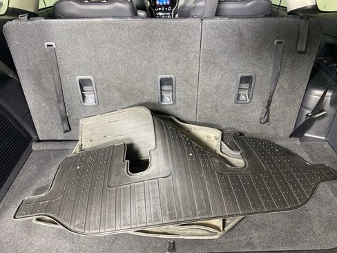 Used 2022 Subaru Ascent Limited w/ Technology Package image 35