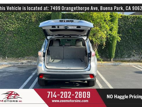 Used 2015 Toyota Highlander Plus FWD image 16