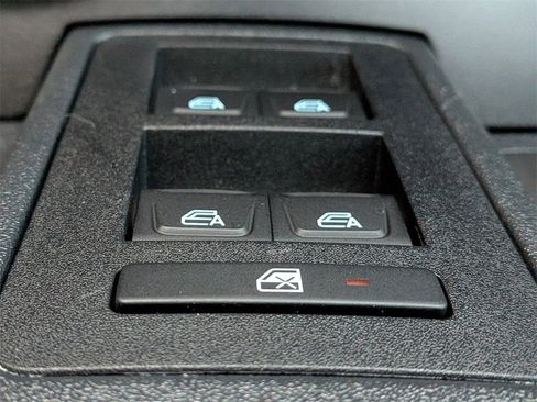 Used 2023 Ford Bronco Wildtrak image 24