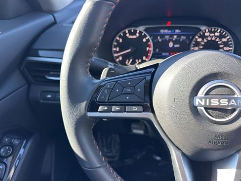 Used 2024 Nissan Altima 2.5 SR w/ SR Premium Package image 15