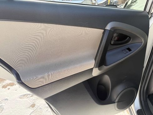 Used 2010 Toyota RAV4 4WD image 13