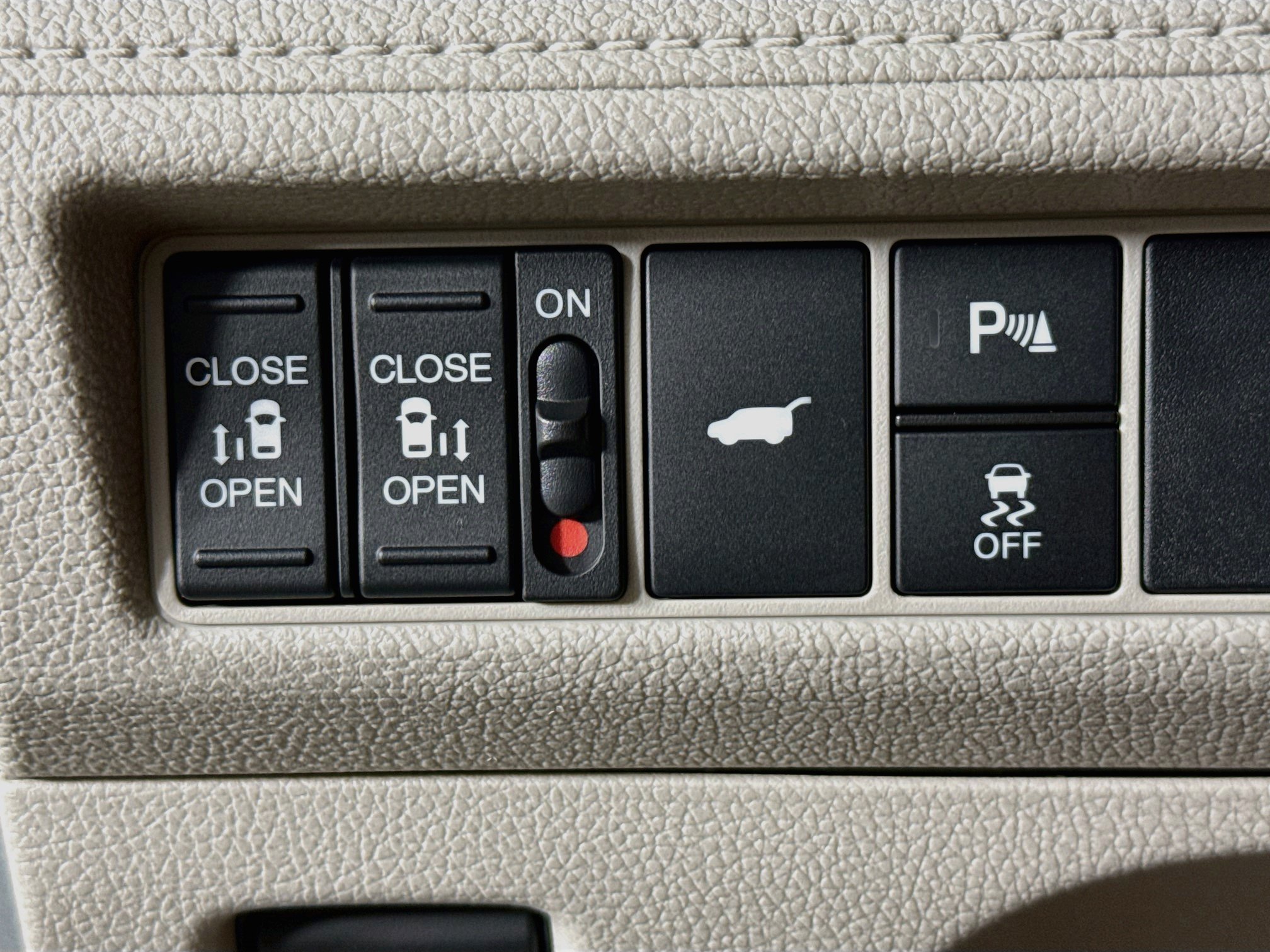 New 2026 Honda Odyssey Elite image 9