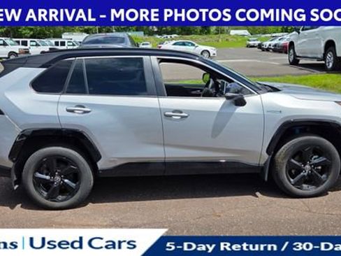Used 2021 Toyota RAV4 XSE AWD/4WD image 11