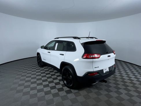 Used 2016 Jeep Cherokee Sport w/ Cold Weather Group image 7