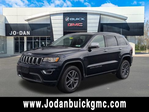 Used 2017 Jeep Grand Cherokee Limited AWD/4WD image 1